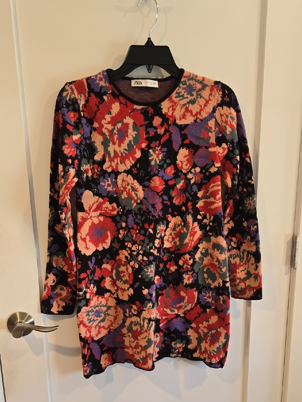 Zara Jaquard Knit Floral Dress Size Medium - Picture 5 of 8